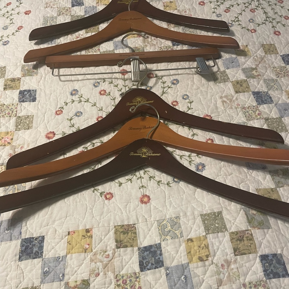 10 Tommy Bahama wooden hangers